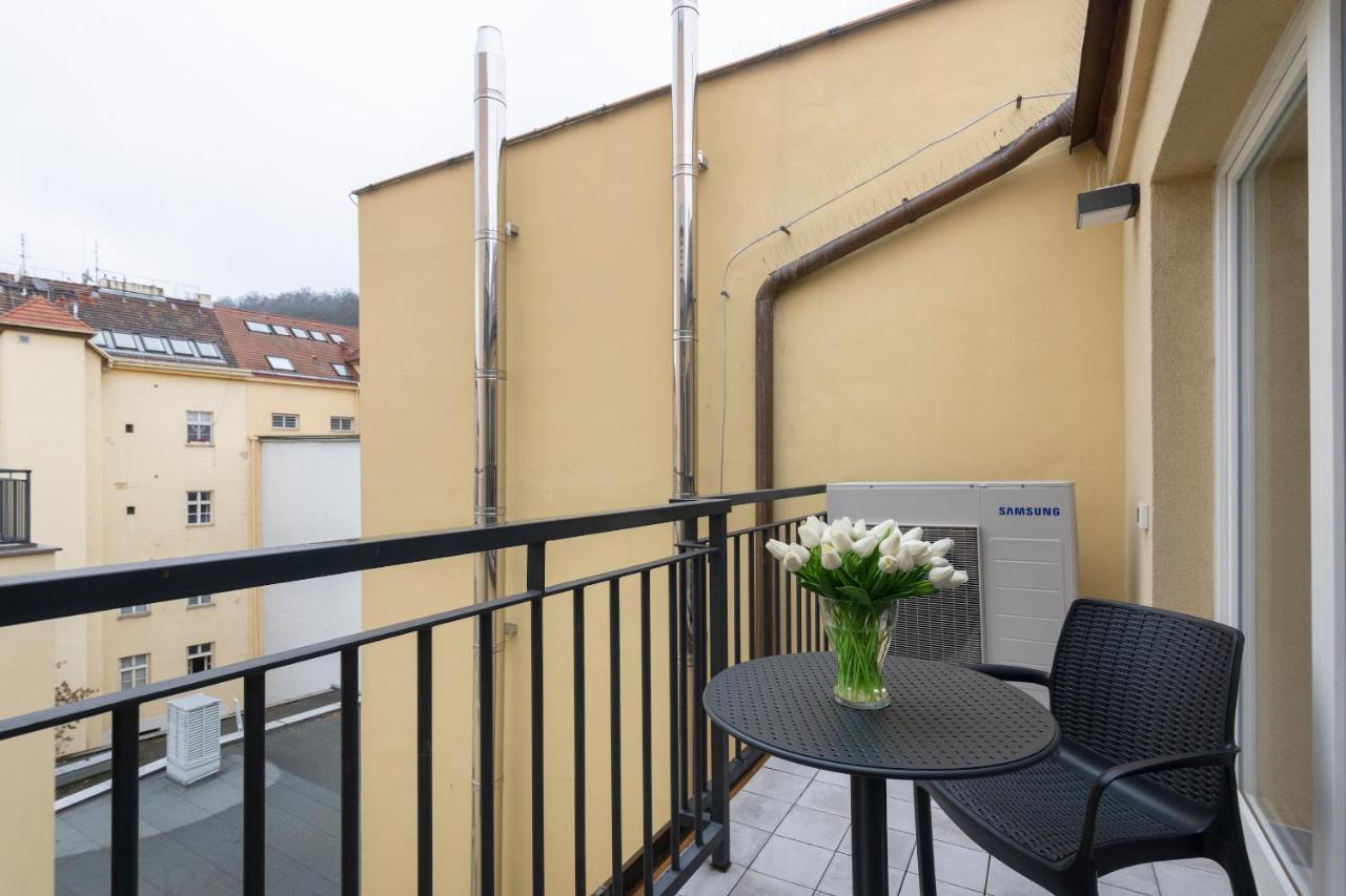 Kinsky Garden Apartments And Suites Praga Exterior foto